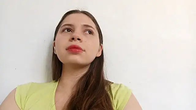 Taisialve online show from November 2025 06:17:01 AM