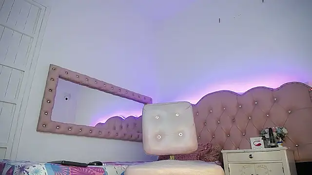 Sussan cooper online show from February 2026 02:57:02 AM