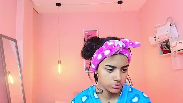 Milu carbajal x online show from January 2026 01:04:04 PM