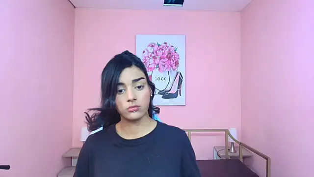 Snapshot of Milu_carbajal_x chatting on November 2025 08:08:01 PM Milu carbajal x online show from November 2025 08:08:01 PM