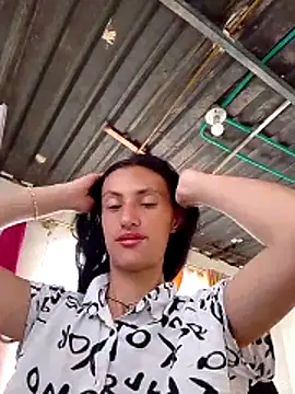 Snapshot of Milky_cielo_ chatting on December 2025 03:38:02 PM Milky cielo online show from December 2025 03:38:02 PM