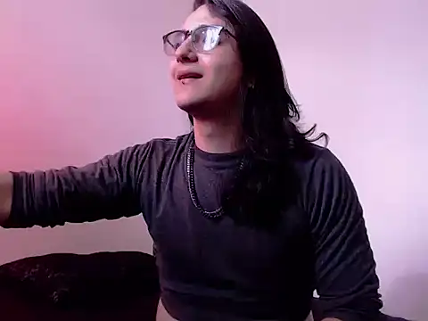 Snapshot of Amoneth_Xx chatting on November 2025 06:08:01 PM Amoneth Xx online show from November 2025 06:08:01 PM