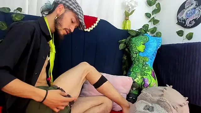 AngelDamianArt online show from November 2025 01:33:02 PM