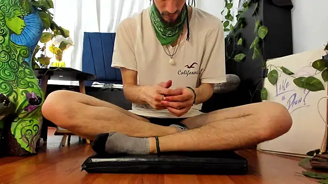 AngelDamianArt online show from December 2025 08:23:02 PM