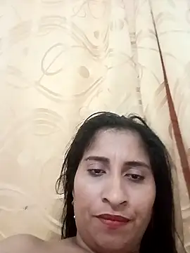 CarolinaNavas33 online show from December 2025 02:52:01 PM