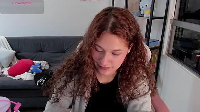 iam Nikki online show from April 2026 02:39:01 AM