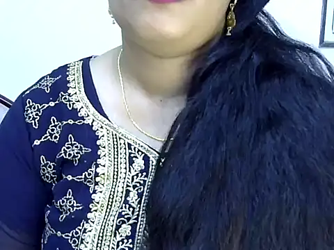Muskan Jha online show from May 2026 02:10:01 PM