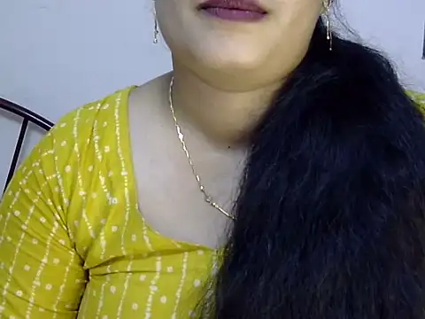 Snapshot of Muskan_Jha chatting on June 2026 01:00:02 PM Muskan Jha online show from June 2026 01:00:02 PM