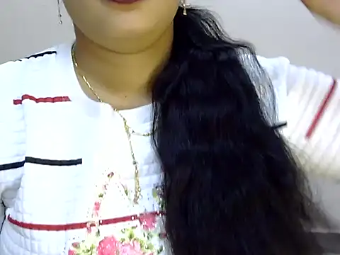 Snapshot of Muskan_Jha chatting on July 2026 01:32:02 AM Muskan Jha online show from July 2026 01:32:02 AM