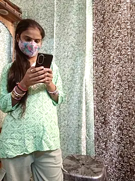 Snapshot of Muskan_12thh chatting on November 2025 05:22:01 AM Muskan 12thh online show from November 2025 05:22:01 AM