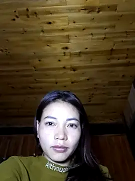 Snapshot of _Su-Su_ chatting on February 2026 11:01:02 PM Su-Su online show from February 2026 11:01:02 PM