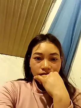 Snapshot of _Su-Su_ chatting on February 2026 11:57:01 PM Su-Su online show from February 2026 11:57:01 PM