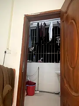 yiyi0316 online show from November 2025 10:27:02 AM