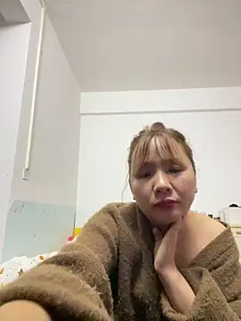 yiyi0316 online show from December 2025 02:27:02 PM