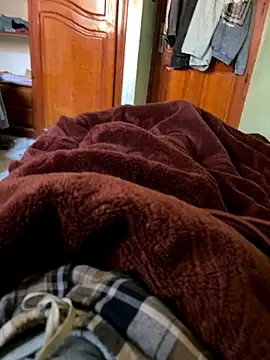 yassssst online show from December 2025 03:44:01 PM