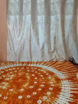 Cute-richa1 online show from April 2026 06:58:01 PM