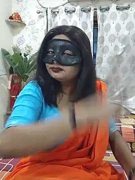 Cute-richa1 online show from May 2026 02:56:01 PM