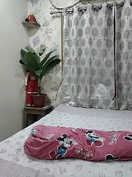 Cute-richa1 online show from April 2026 07:07:02 PM