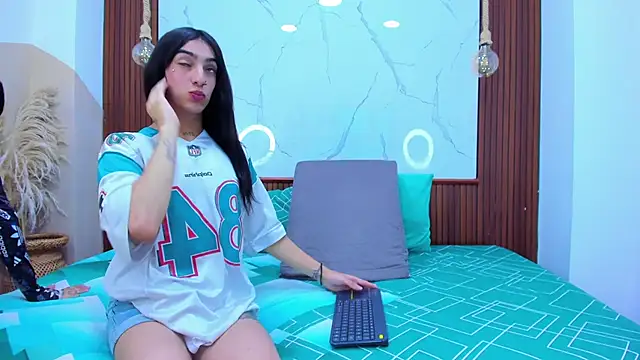 Loversinfire2 online show from April 2026 02:07:01 AM