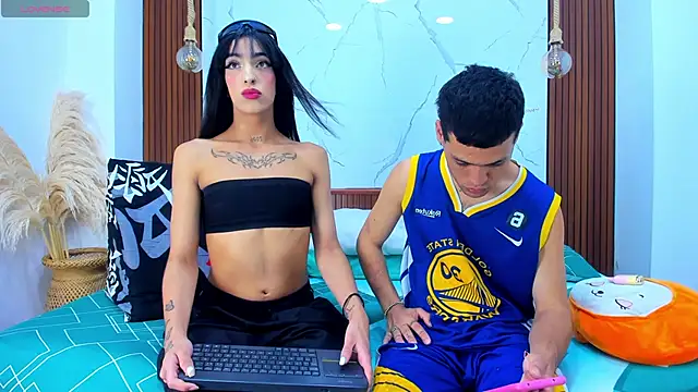 Loversinfire2 online show from November 2025 08:13:01 PM