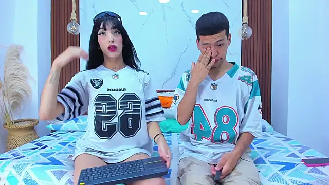 Loversinfire2 online show from November 2025 08:56:02 PM