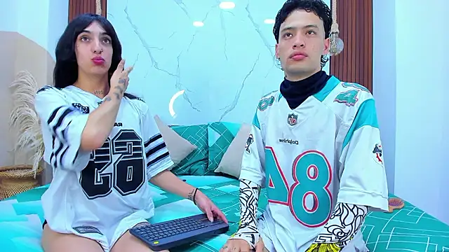 Loversinfire2 online show from February 2026 10:01:02 PM