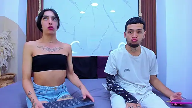 Loversinfire2 online show from April 2026 01:51:01 AM