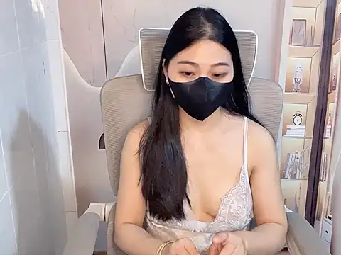 Lousii online show from April 2026 01:57:01 PM