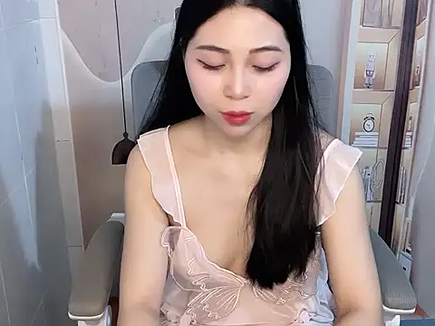 Lousii online show from April 2026 02:52:01 AM