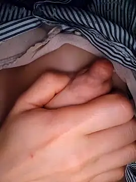 Lousii online show from February 2026 09:13:01 PM