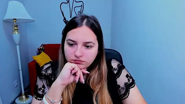 Snapshot of Maria_Bond chatting on November 2025 06:58:01 AM Maria Bond online show from November 2025 06:58:01 AM