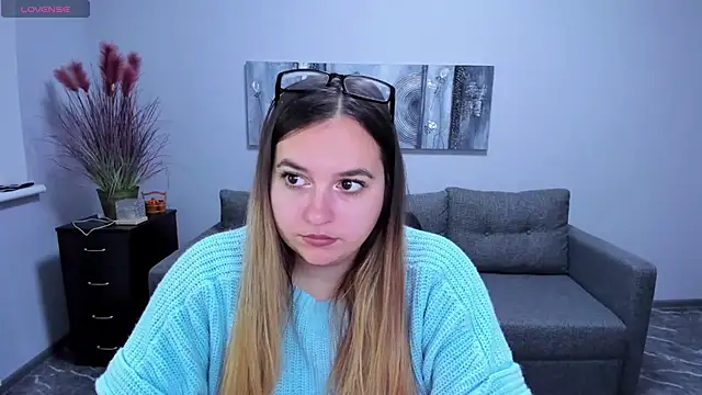 Snapshot of Maria_Bond chatting on December 2025 06:36:02 AM Maria Bond online show from December 2025 06:36:02 AM