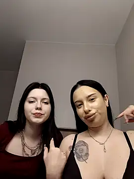 Snapshot of dawnbeforesunset chatting on November 2025 12:53:02 PM dawnbeforesunset online show from November 2025 12:53:02 PM