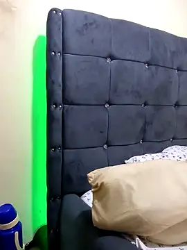 honeypot224 online show from March 2026 04:12:01 AM