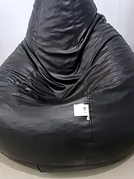 Snapshot of Your_DreamGirl__ chatting on November 2025 11:21:02 AM Your DreamGirl online show from November 2025 11:21:02 AM