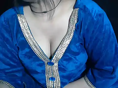 Queen Bhanu online show from January 2026 01:26:02 PM