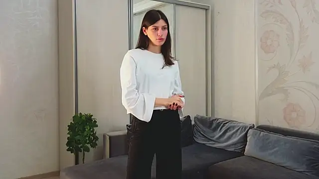 TemptVine online show from November 2025 03:37:02 PM