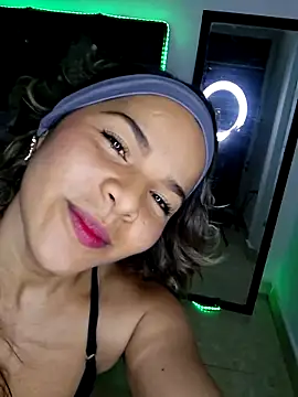 pamela Tiny online show from April 2026 02:15:02 AM