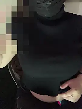 Snapshot of -Kotone- chatting on November 2025 05:22:02 AM -Kotone- online show from November 2025 05:22:02 AM