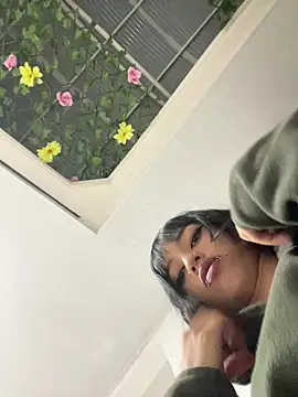 LiilithStonne online show from April 2026 12:46:01 AM