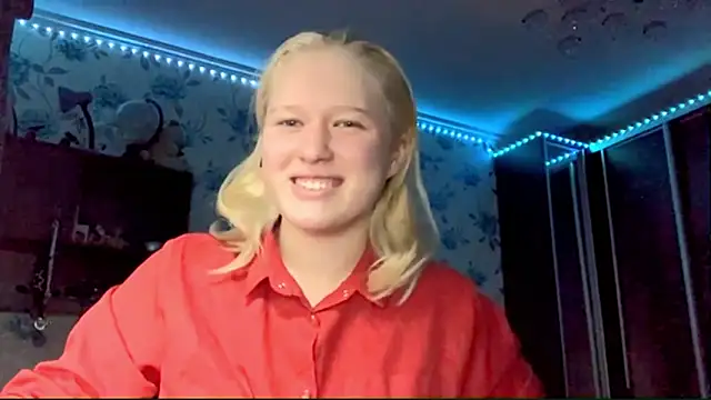 Snapshot of ArissuCuteey chatting on November 2025 03:38:01 PM ArissuCuteey online show from November 2025 03:38:01 PM