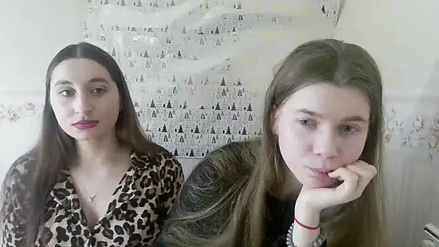 AzumiWenius online show from January 2026 06:56:01 PM