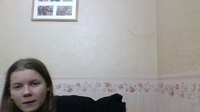 Snapshot of AzumiWenius chatting on November 2025 08:13:02 PM AzumiWenius online show from November 2025 08:13:02 PM