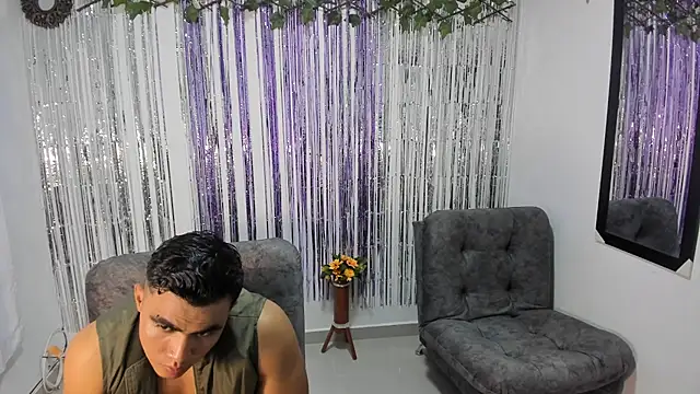 VioletXJasper online show from November 2025 11:16:01 PM