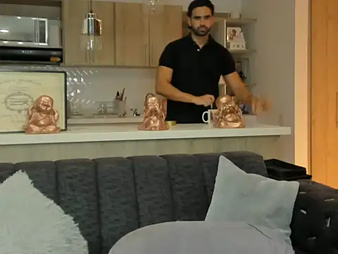 Snapshot of Brad_Martin chatting on December 2025 01:06:02 AM Brad Martin online show from December 2025 01:06:02 AM