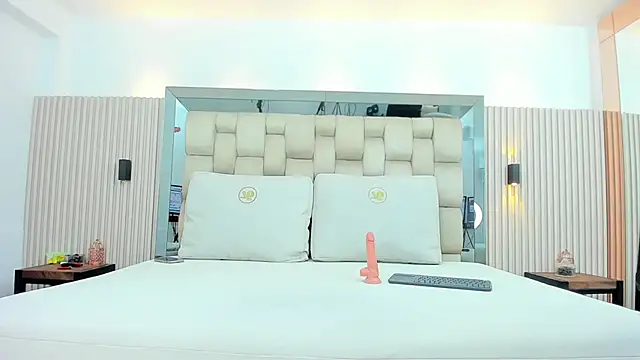 noah pariss online show from December 2025 11:14:02 AM