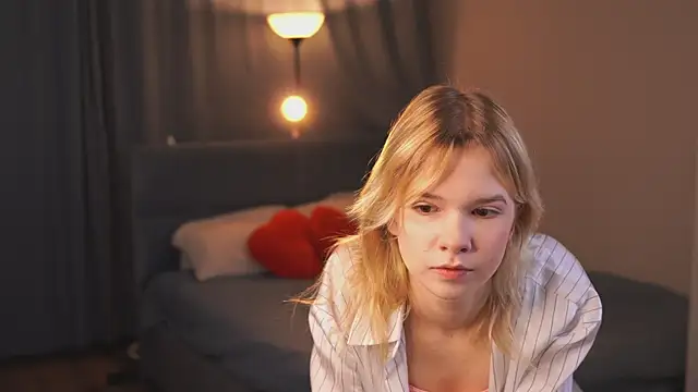 PhillisEsplin online show from November 2025 07:36:02 PM