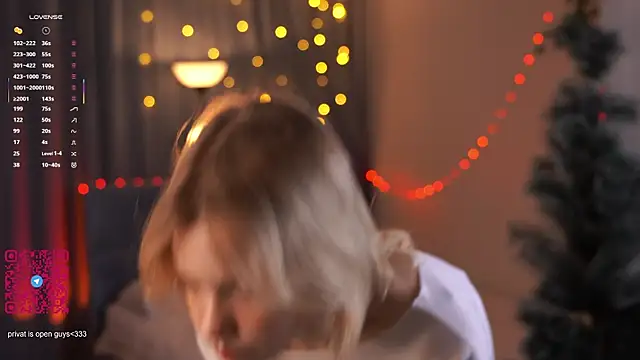 PhillisEsplin online show from December 2025 07:06:01 PM