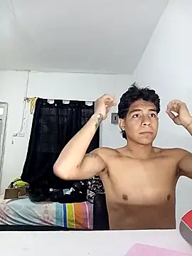 Snapshot of clousth chatting on November 2025 07:18:02 PM clousth online show from November 2025 07:18:02 PM