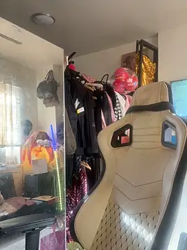 Motherbigbus online show from February 2026 04:23:02 PM